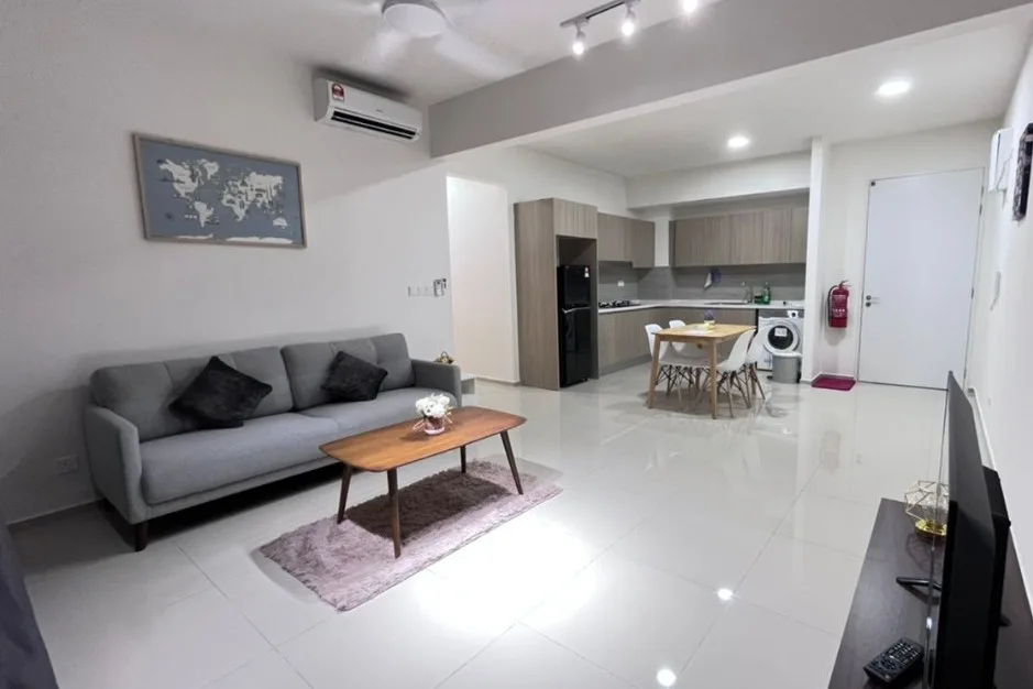 Gravit8 Andaman, Bayuemas Klang