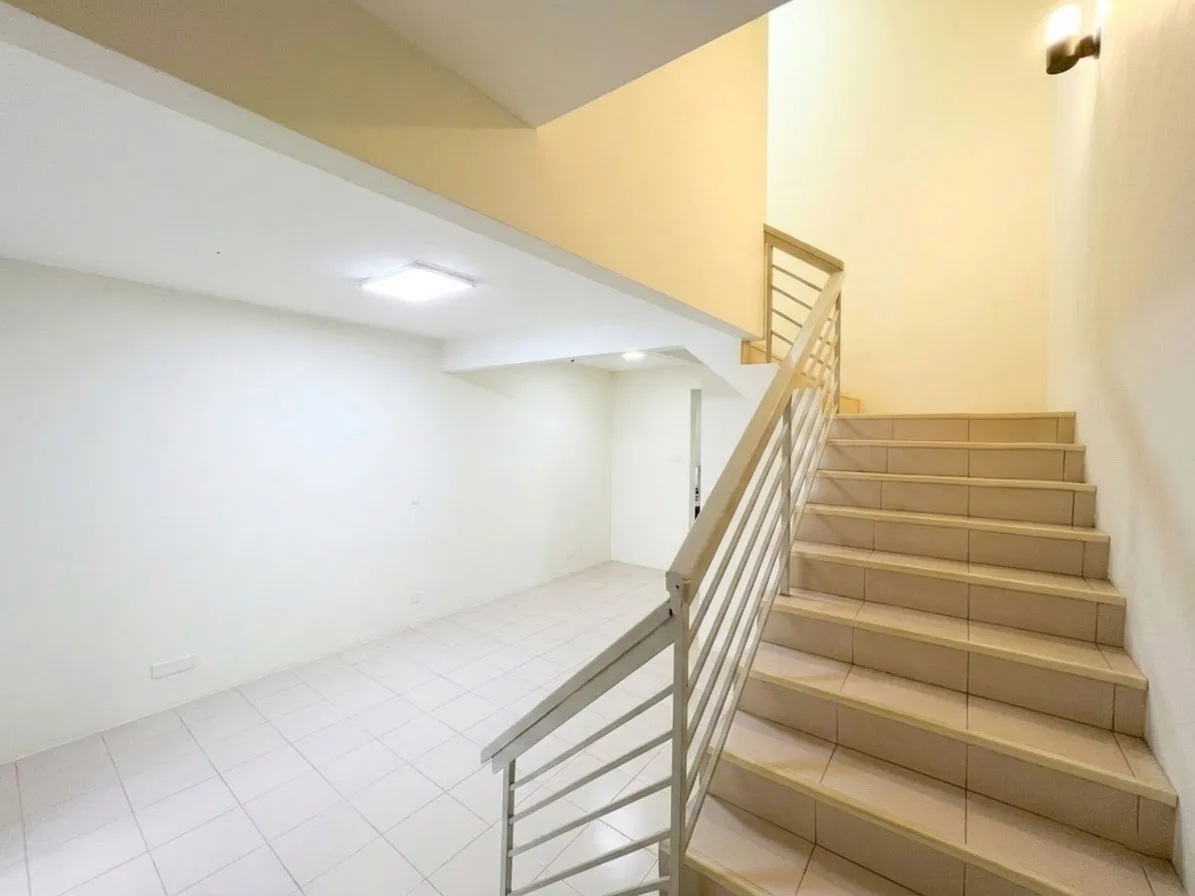 WTS 4R3B Double Storey @ Taman Sentosa