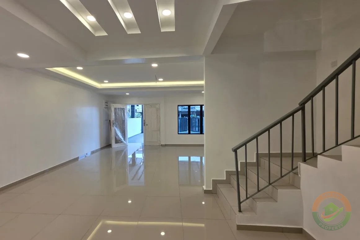 Double Storey House in Taman Gembira for Sale in Taman Gembira