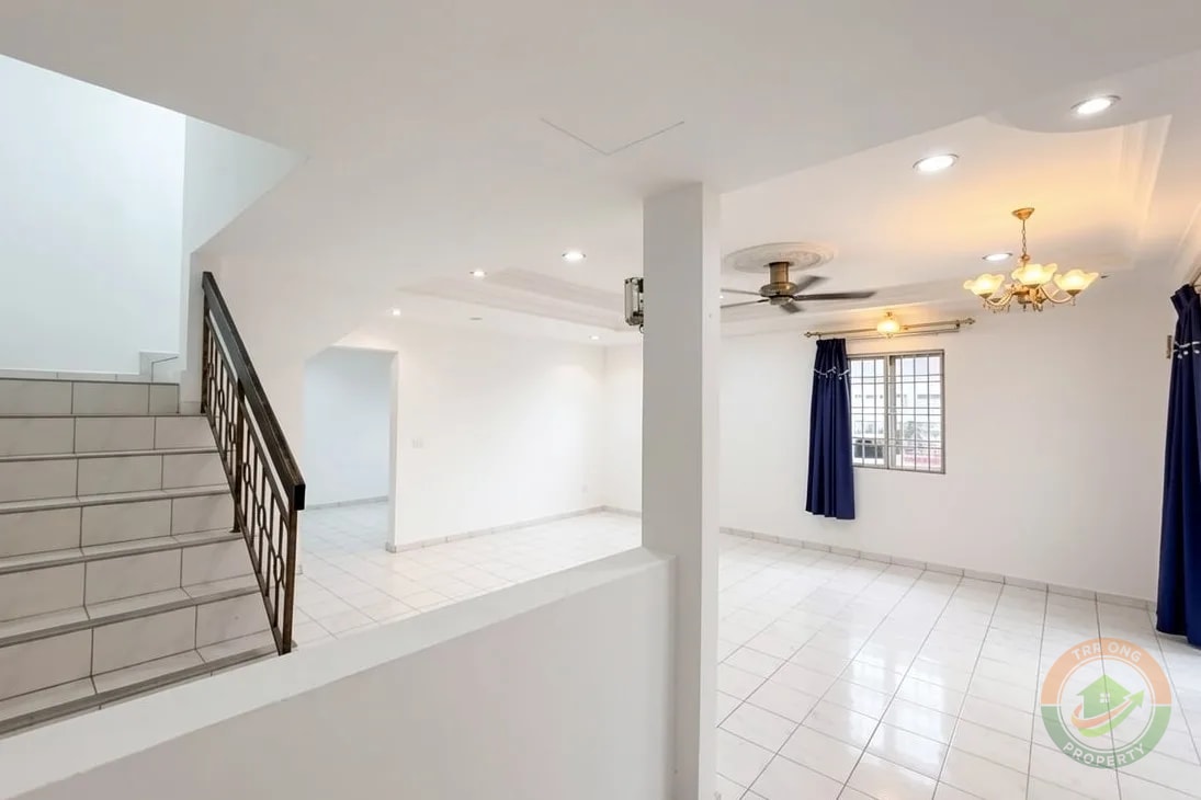 4R3B Double Storey House @ Bandar Bukit Tinggi in Bandar Bukit Tinggi